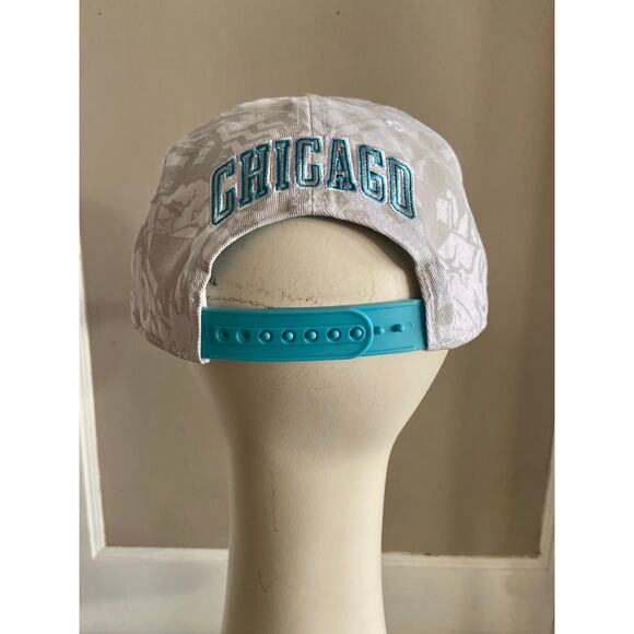 CHICAGO BULLS 2023/24 Artist Hat Series by POSE Jordan Nickel - Picture 3 of 8